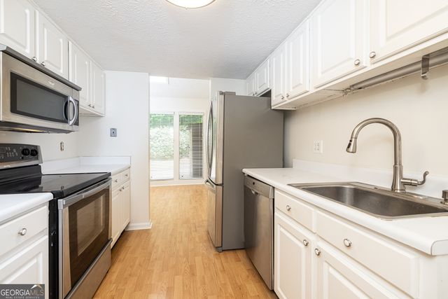 7750 Roswell Road 10F, Atlanta, GA 30350