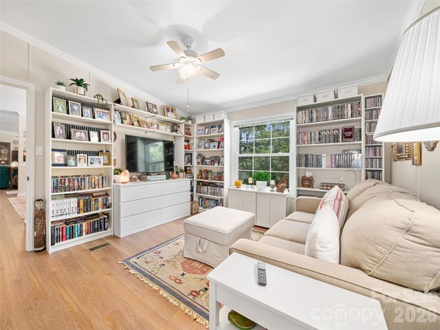 201 Franklin Village Road, Spruce Pine, NC 28777
