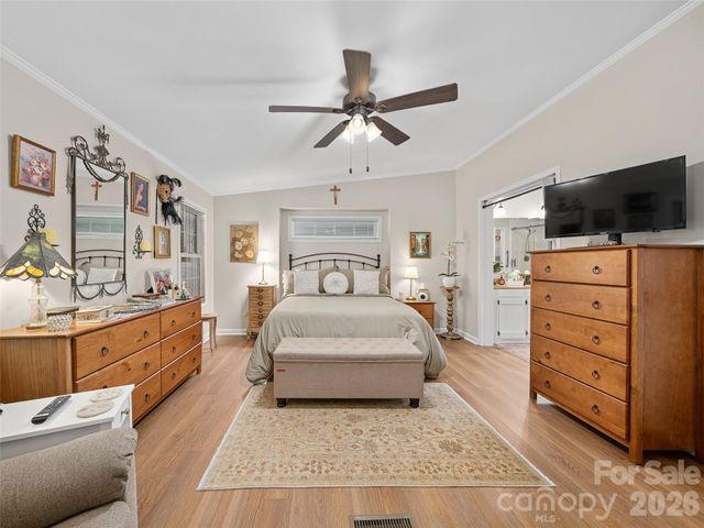 201 Franklin Village Road, Spruce Pine, NC 28777