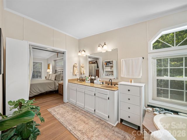 201 Franklin Village Road, Spruce Pine, NC 28777