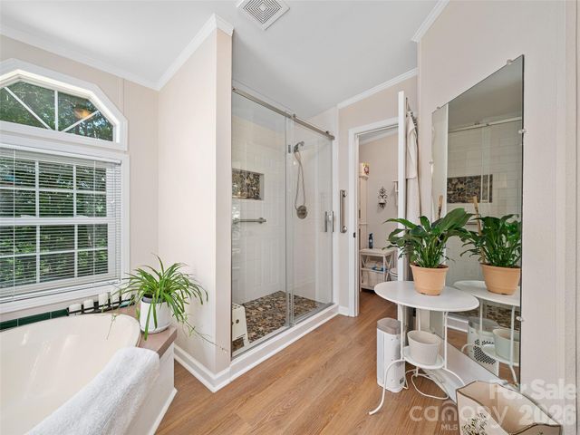 201 Franklin Village Road, Spruce Pine, NC 28777