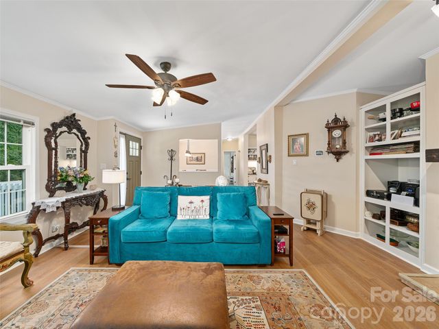 201 Franklin Village Road, Spruce Pine, NC 28777