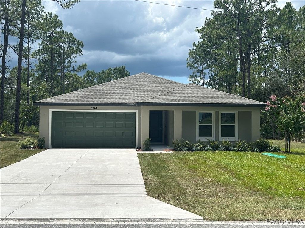7546 N Santos Drive, Citrus Springs, FL 34433