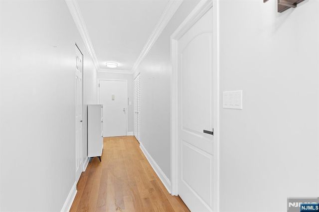 100 Grand Cove Way 3A, Edgewater, NJ 07020