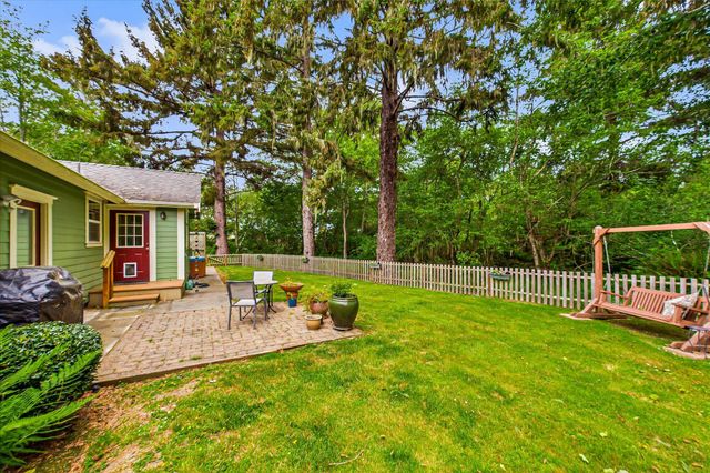 1503 Hidden Fox Lane, Mckinleyville, CA 95519