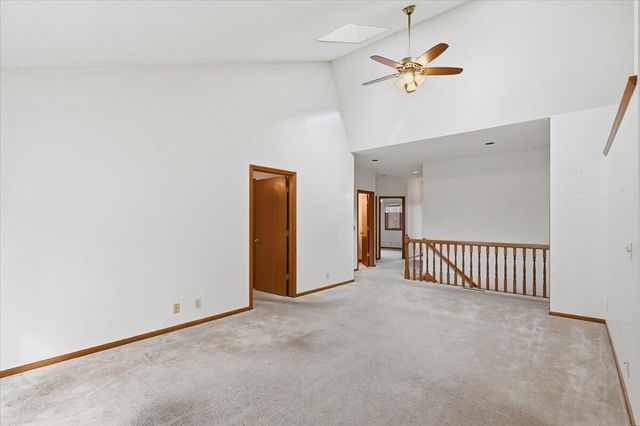 1004 ARBOR RIDGE Circle, Council Bluffs, IA 51503