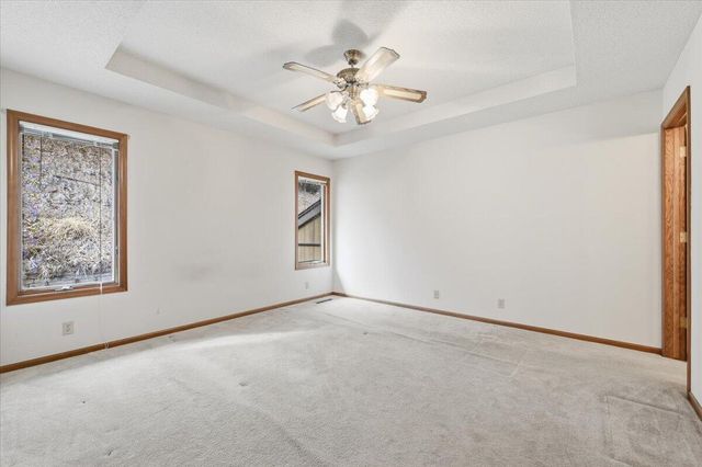 1004 ARBOR RIDGE Circle, Council Bluffs, IA 51503