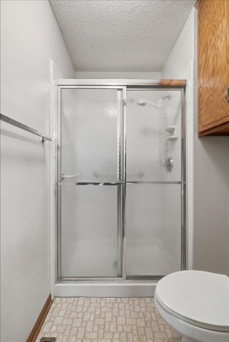 1004 ARBOR RIDGE Circle, Council Bluffs, IA 51503