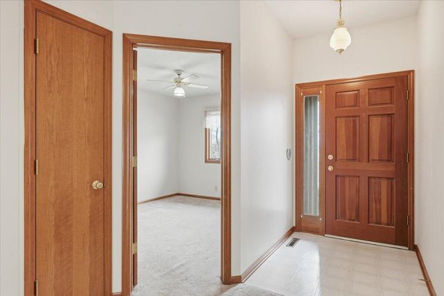 1004 ARBOR RIDGE Circle, Council Bluffs, IA 51503