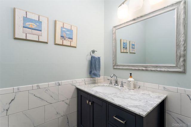 654 Birchwood Park Drive, Middle Island, NY 11953