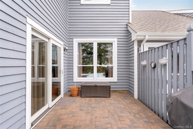 654 Birchwood Park Drive, Middle Island, NY 11953