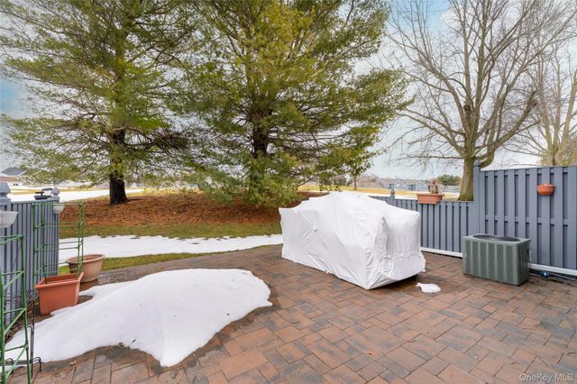 654 Birchwood Park Drive, Middle Island, NY 11953