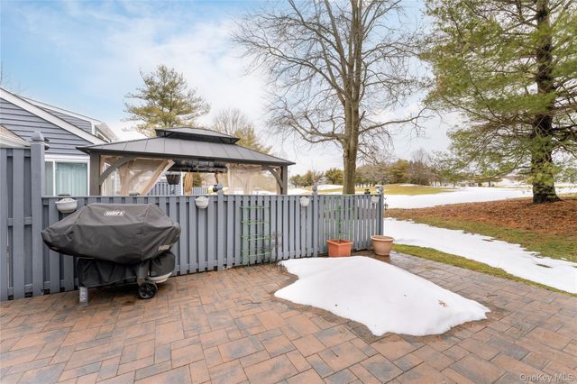 654 Birchwood Park Drive, Middle Island, NY 11953