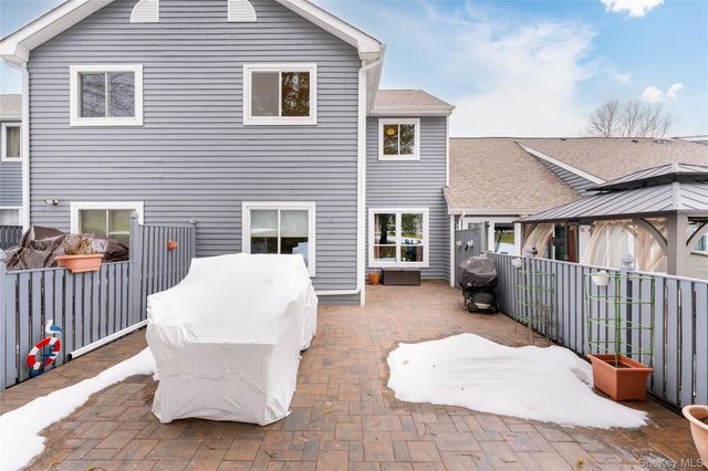 654 Birchwood Park Drive, Middle Island, NY 11953