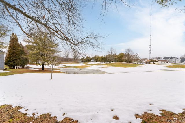 654 Birchwood Park Drive, Middle Island, NY 11953