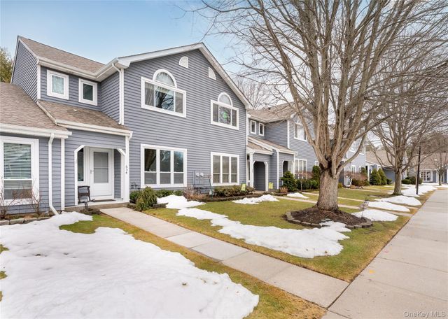 654 Birchwood Park Drive, Middle Island, NY 11953