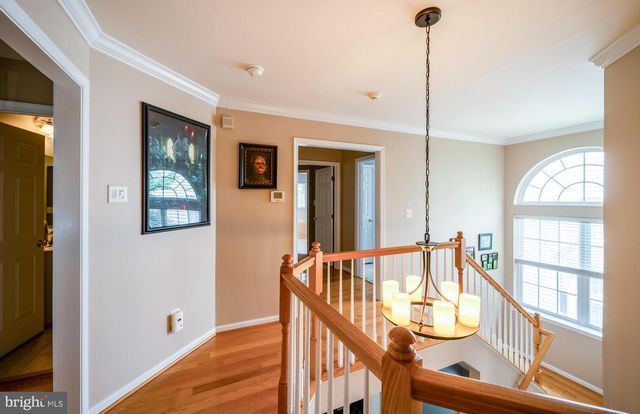 18081 CAMDENHURST DR, Gainesville, VA 20155