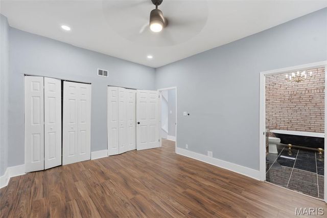 5115 Cabanne Avenue, St Louis, MO 63113