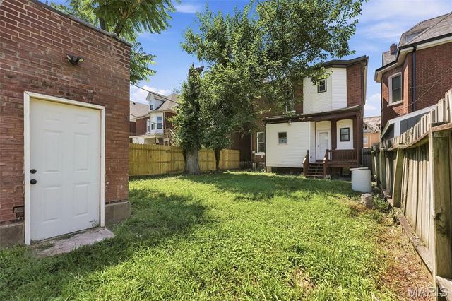 5115 Cabanne Avenue, St Louis, MO 63113