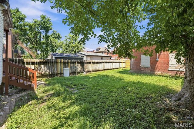 5115 Cabanne Avenue, St Louis, MO 63113