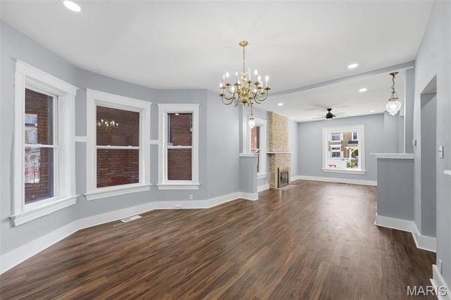 5115 Cabanne Avenue, St Louis, MO 63113