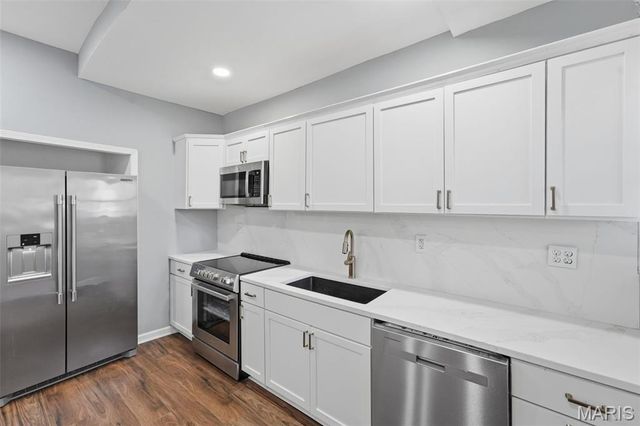 5115 Cabanne Avenue, St Louis, MO 63113