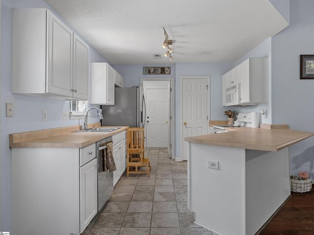 145 Bufflehead Circle, Liberty, SC 29657