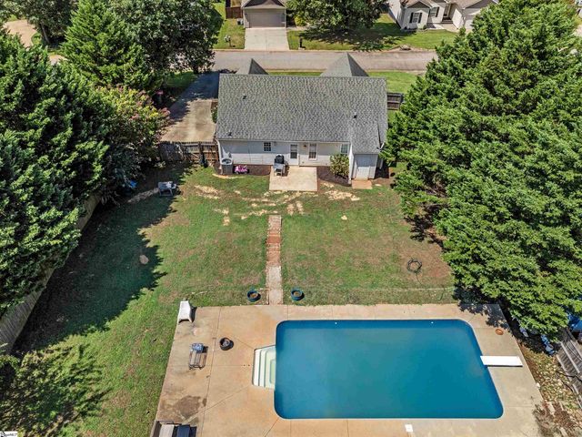 145 Bufflehead Circle, Liberty, SC 29657