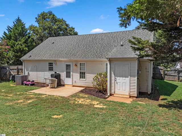 145 Bufflehead Circle, Liberty, SC 29657