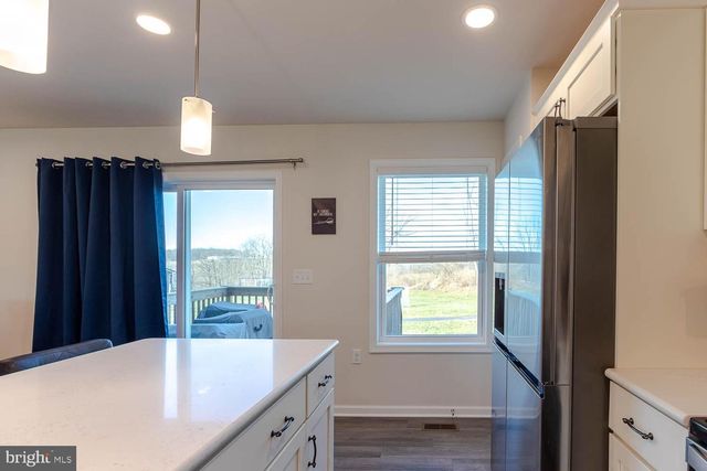 120 HIGHPOINT PARK DR, Pleasant Gap, PA 16823