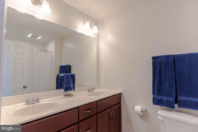 120 HIGHPOINT PARK DR, Pleasant Gap, PA 16823