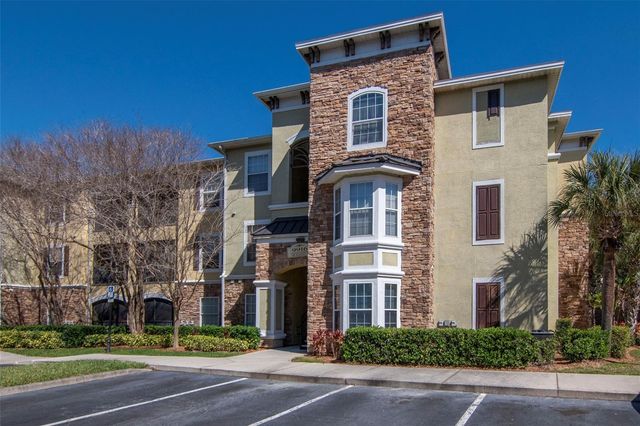 9916 COURTNEY PALMS BOULEVARD 103, Tampa, FL 33619