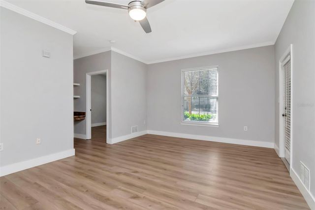 9916 COURTNEY PALMS BOULEVARD 103, Tampa, FL 33619