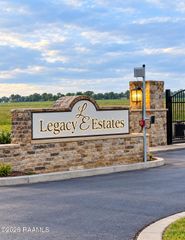 6807 Legacy Lane, Youngsville, LA 70592