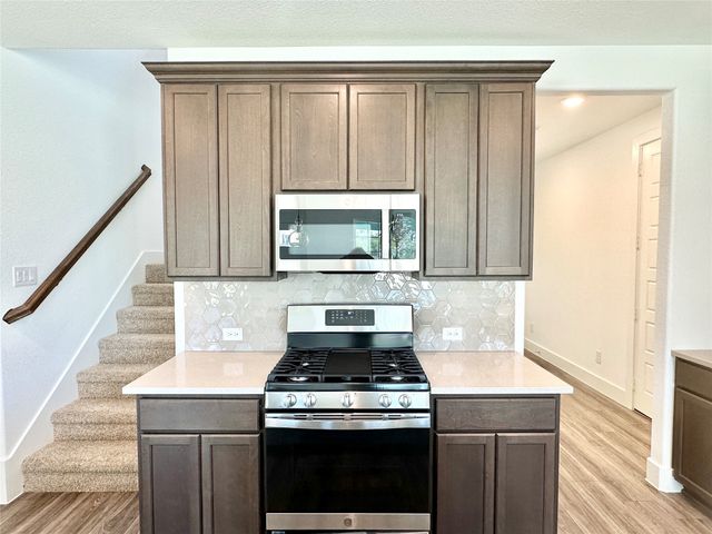 1356 Orange Blossom Court, Gainesville, TX 76240