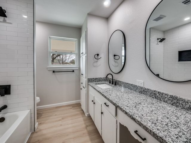 5916 Meredith Lane, Edgecliff Village, TX 76134