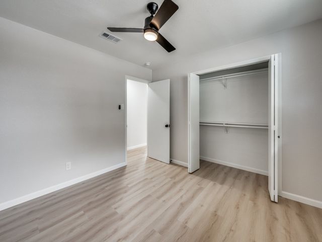 5916 Meredith Lane, Edgecliff Village, TX 76134