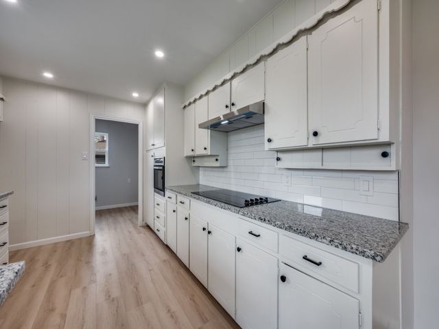 5916 Meredith Lane, Edgecliff Village, TX 76134