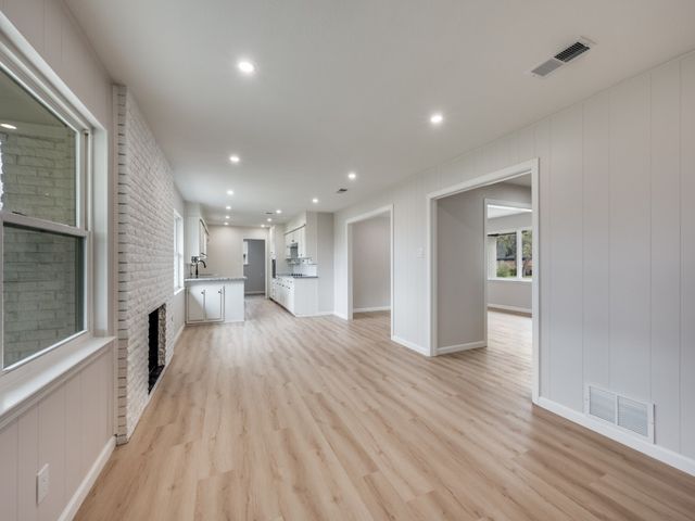 5916 Meredith Lane, Edgecliff Village, TX 76134