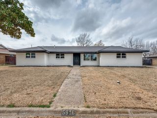 5916 Meredith Lane, Edgecliff Village, TX 76134