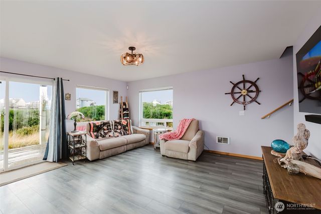 1272 Cutlass Court, Ocean Shores, WA 98569