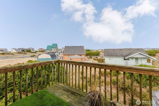 1272 Cutlass Court, Ocean Shores, WA 98569