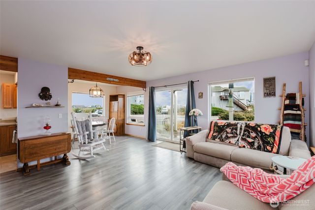 1272 Cutlass Court, Ocean Shores, WA 98569