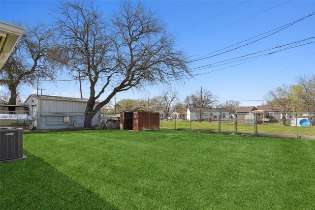 7107 Oak Park Drive, Richland Hills, TX 76118