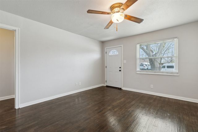 7107 Oak Park Drive, Richland Hills, TX 76118