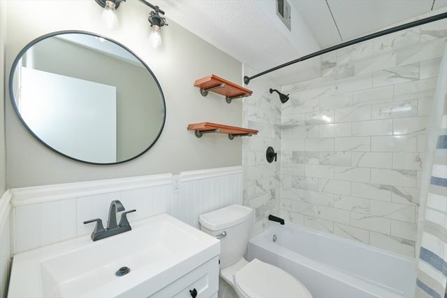 1011 Main Street 12, Woburn, MA 01801