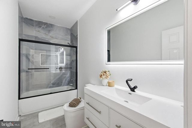 5010 ROSEMONT AVE, Alexandria, VA 22309