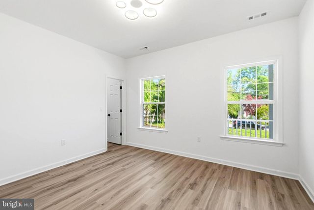 5010 ROSEMONT AVE, Alexandria, VA 22309