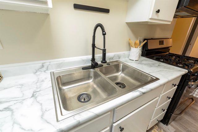 703 Main Street, Essexville, MI 48732