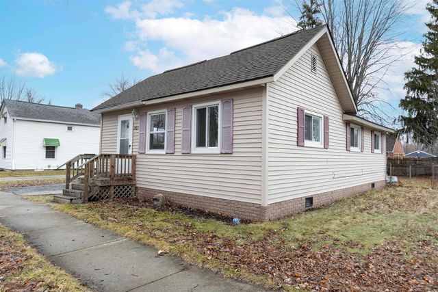 703 Main Street, Essexville, MI 48732